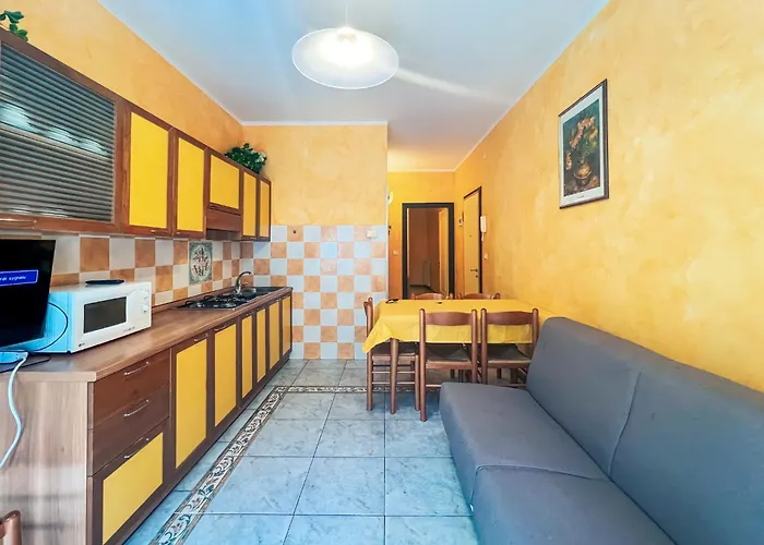 Bussola * ביביונה