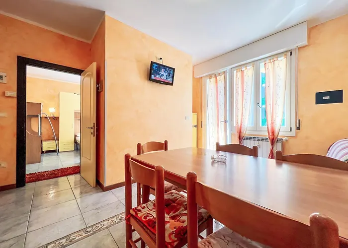 דירה Bussola ביביונה