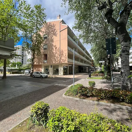 Bussola Apartament *